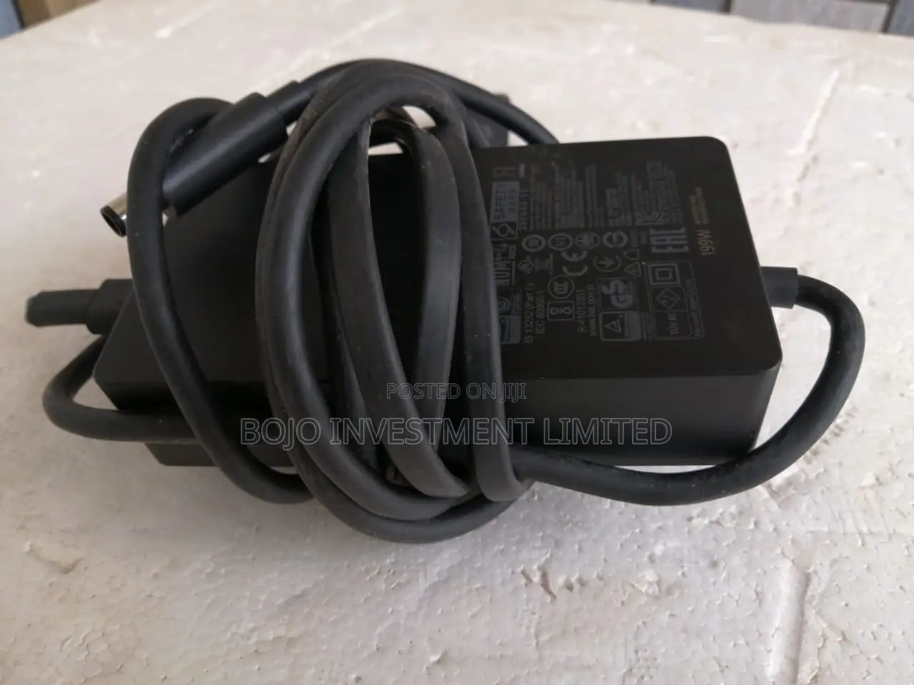Microsoft Surface Dock 2