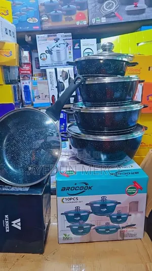 Set of Pots