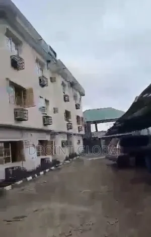 20bdrm Block of Flats in Estate, Igando / Ikotun/Igando for sale