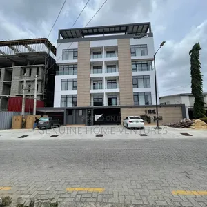3bdrm Apartment in Lekki Phase One for sale