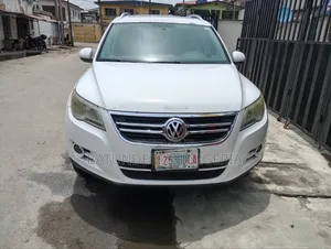 Volkswagen Tiguan 2011 White