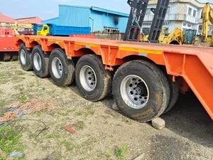 100 Lowbed Front Loader