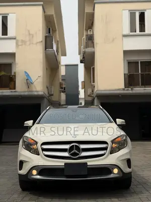 Mercedes-Benz GLA 250 2016 White