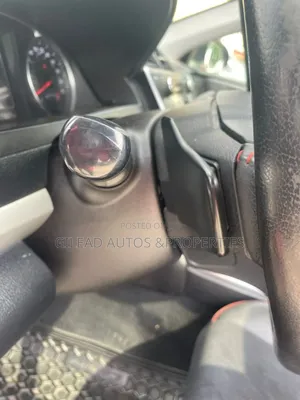 Toyota Camry XSE 4dr Sedan (3.5L 6cyl 6A) 2015