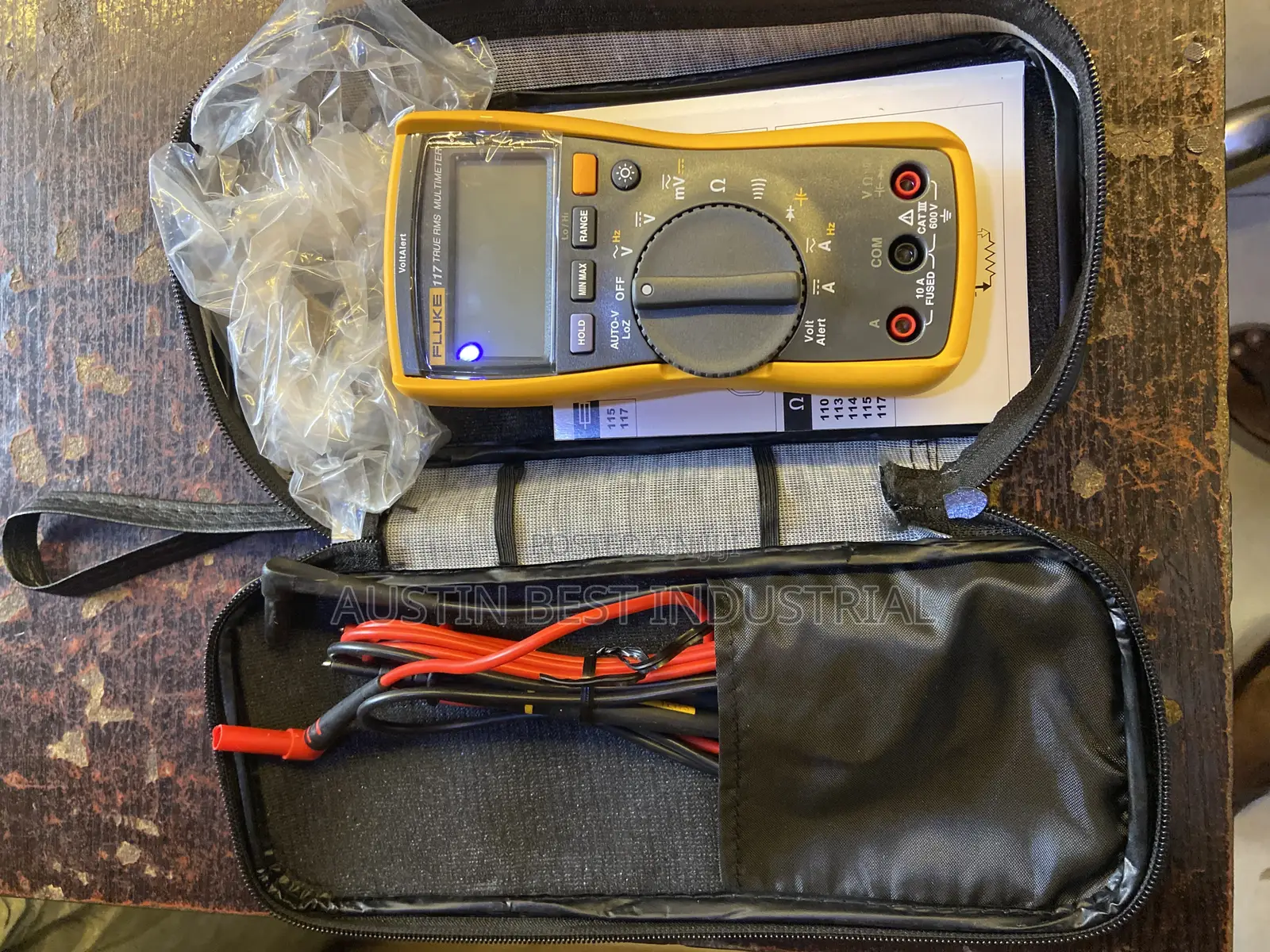 Fluke 117 Digital Multimeter