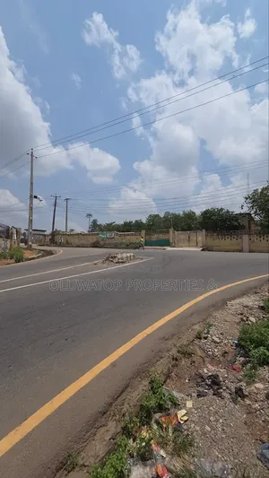 Commercial Land