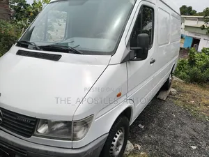 Mercedes-Benz Sprinter 2006 White