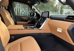Lexus LX LX 600 2023 Green