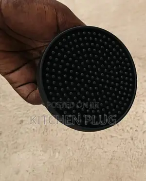 Silicone Drink Coaster Designed To Be Anti-slip And Heat-resistant.