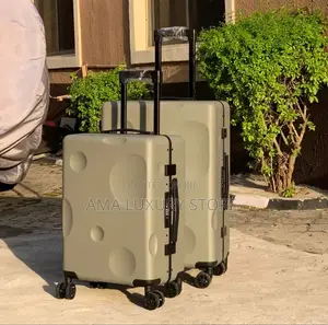 High Quality Traveling Luggage 2 in 1 Luxury Set (Size - 20 24)