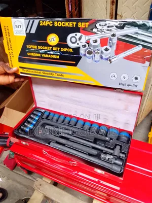 24 PCS Sockets