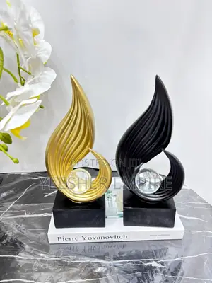 Swirling Decorative Ornament
