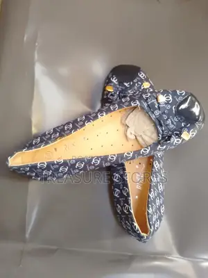 Ladies Flat Shoes
