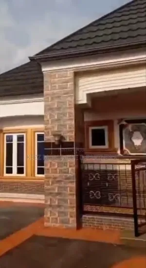 4bdrm Bungalow in Owerri for sale