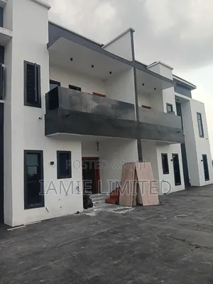 4bdrm Duplex in Army Estate, Warri for rent