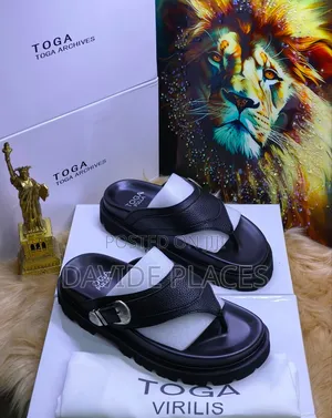 Original Quality Toga Virilis Men Slide Black
