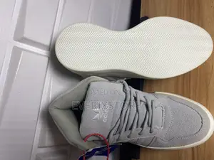 Good Quality Fear of God Sneakers