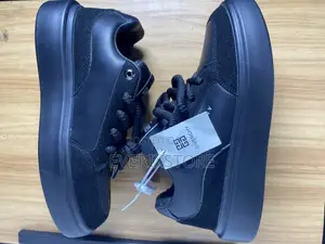 Givenchy Quality Sneakers