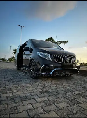 Viano Bus for Hire