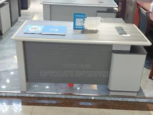 Multipurpose 1.6 Meter Office Desk