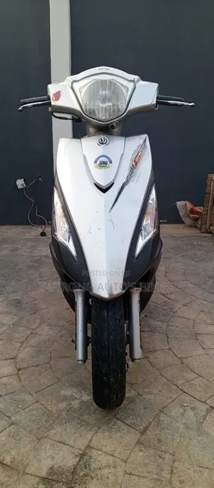 SYM Fnx 125 2020 Silver