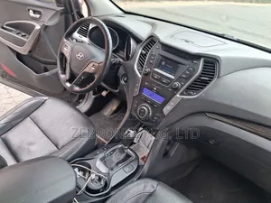 Hyundai Santa Fe Limited 4dr SUV AWD (3.3L 6cyl 6A) 2015 Black