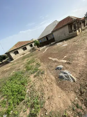 4bdrm Bungalow in Biala Estate, Iwo Road for sale