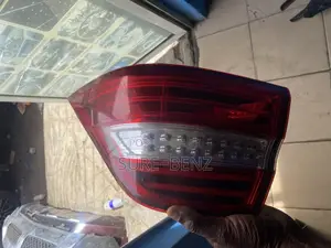 High Quality Mercedes Benz Back Light Ml 2013 Available as Seen