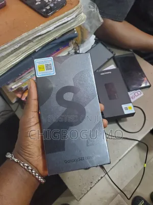 New Samsung Galaxy S22 Ultra 256 GB