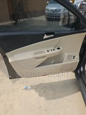 Volkswagen Passat 2.0 Sedan 2010 Brown