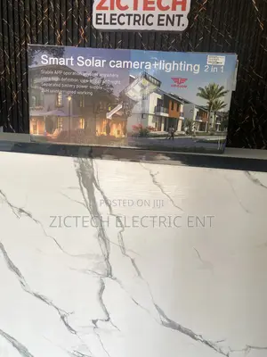 Smart Solar Camera +Lighting 2 in 1