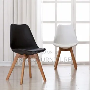 Cushioned Pad and Sturdy Beech Wood Legs.