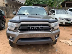 Toyota Tacoma 2014 Black