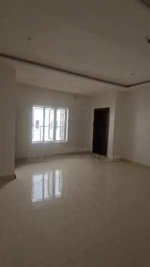 3bdrm Block of Flats in Katampe for sale