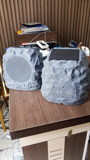 Outdoor Rock Solar Speaker for Swimming Pool, Garden Home Set Out