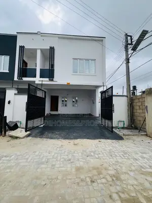 3bdrm Townhouse/Terrace in Ajah for sale