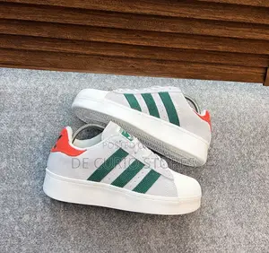 Addisas Superstar