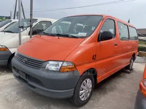 Toyota HiAce 2005 Orange