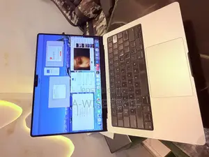 Laptop Apple MacBook Pro 2023 M3 14-inch 18GB Apple M3 Pro SSD 512GB