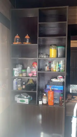 Neatly Used Product Display Shelf