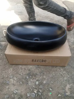 Black Color Oval Shape Wash Hand Basin