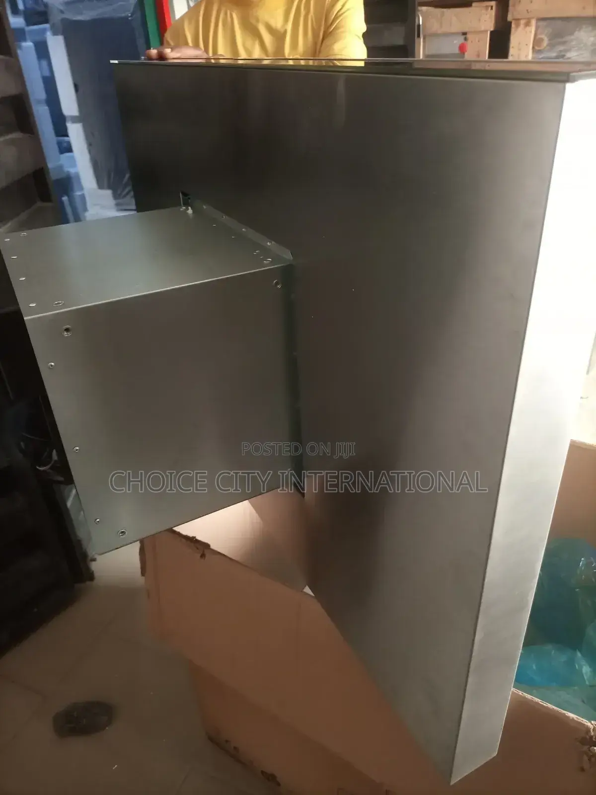Bosch T Shape Range Hood