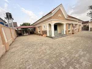 5bdrm Bungalow in Life Camp for sale