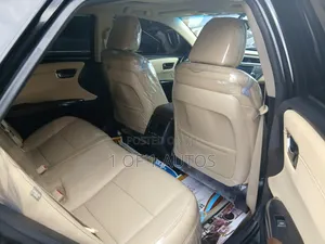 Toyota Avalon Limited Sedan FWD (3.5L 6cyl 6A) 2013 Black