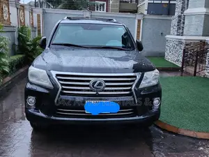 Toyota Landcruiser Bullet Proof for Hire