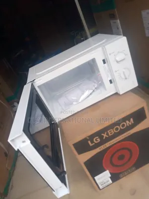 Hisense Microwave 20litres - Two Years Warranty