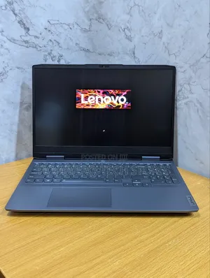 Laptop Lenovo LOQ 15IRH8 8GB Intel Core i5 SSD 1T
