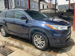 Toyota Highlander XLE 4dr SUV (3.5L 6cyl 6A) 2015 Blue