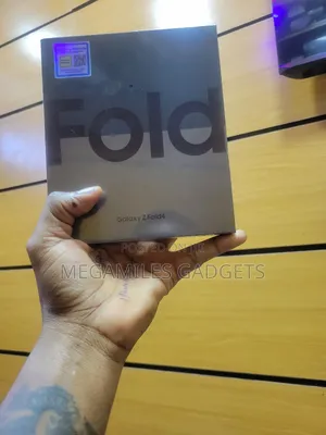 New Samsung Galaxy Z Fold4 256 GB Black