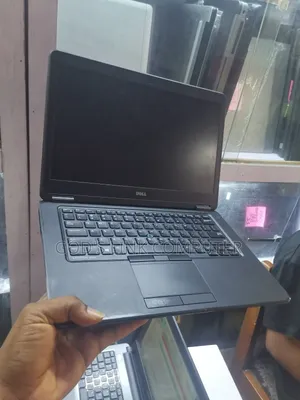 Laptop Dell Latitude 7450 8GB Intel Core i5 SSD 256GB